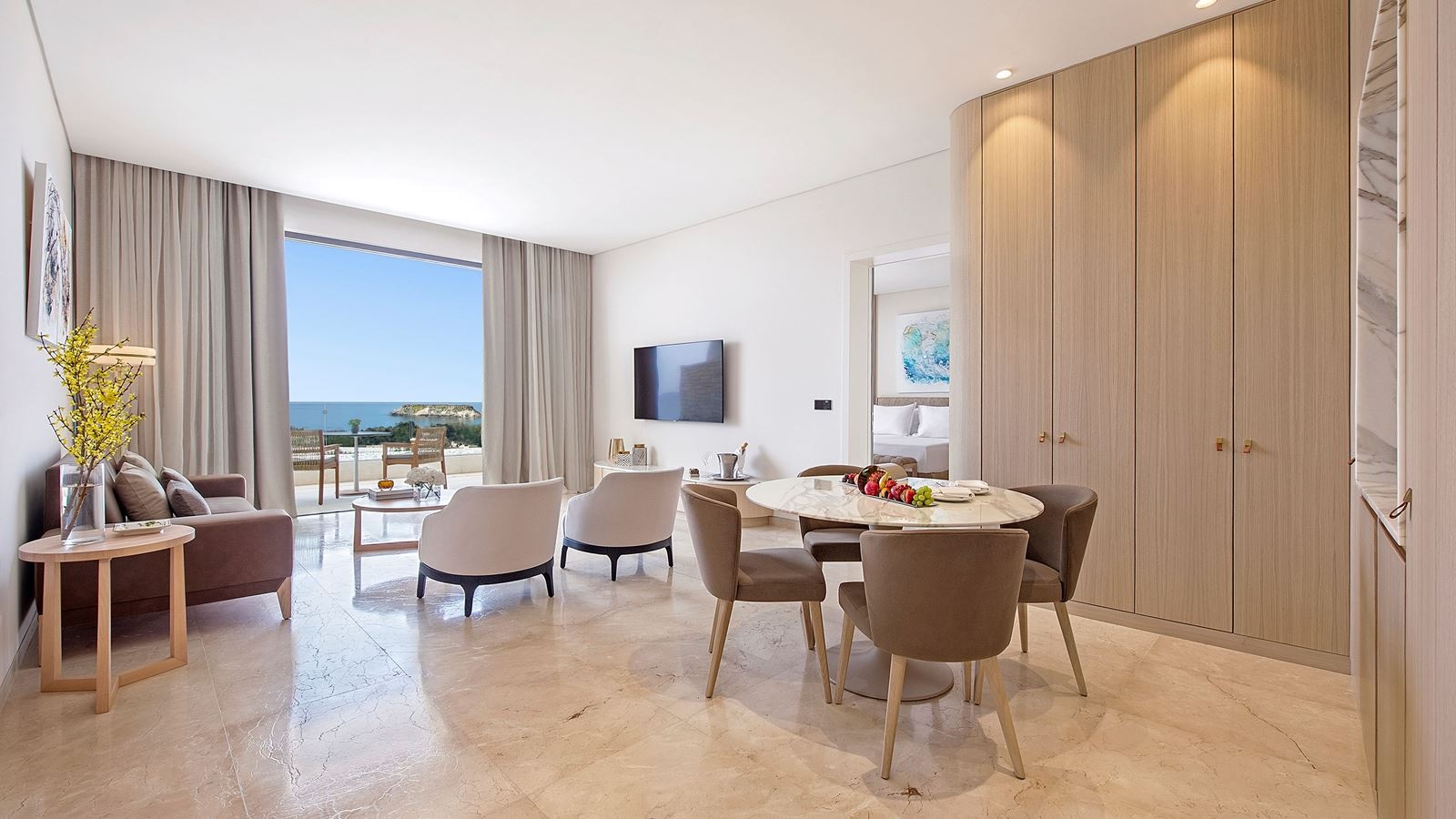 rooms-2-bedroom-suite-balcony-or-terrace