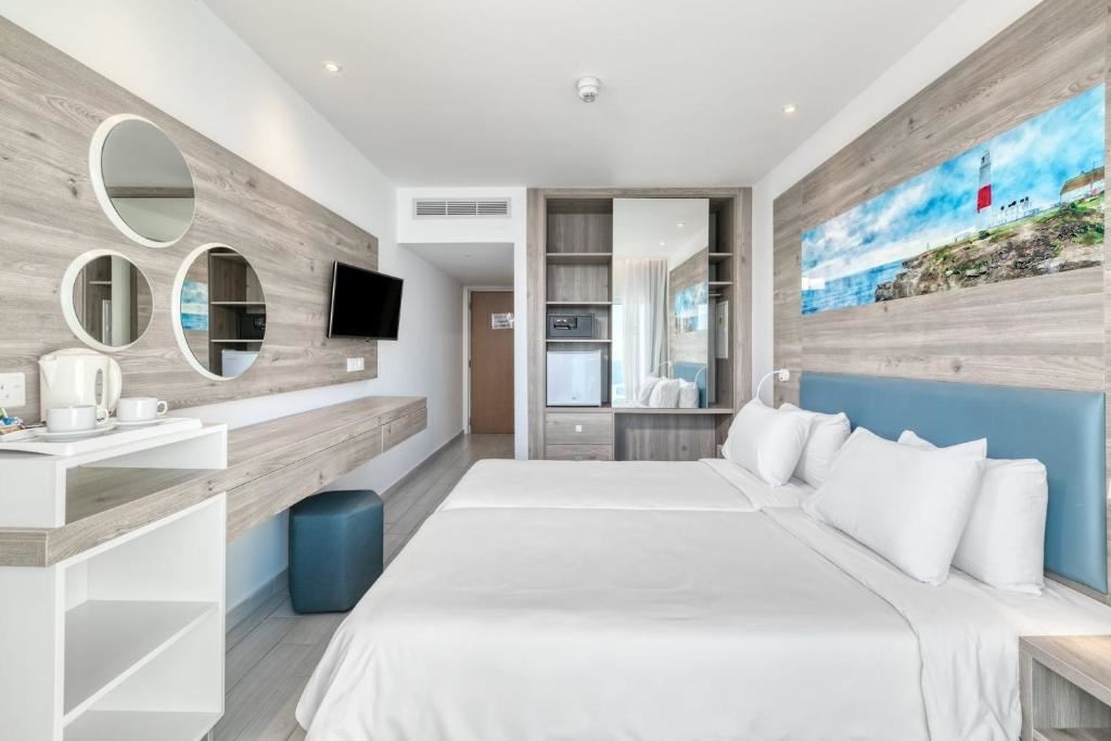 rooms-standard-room-inland-view-balcony