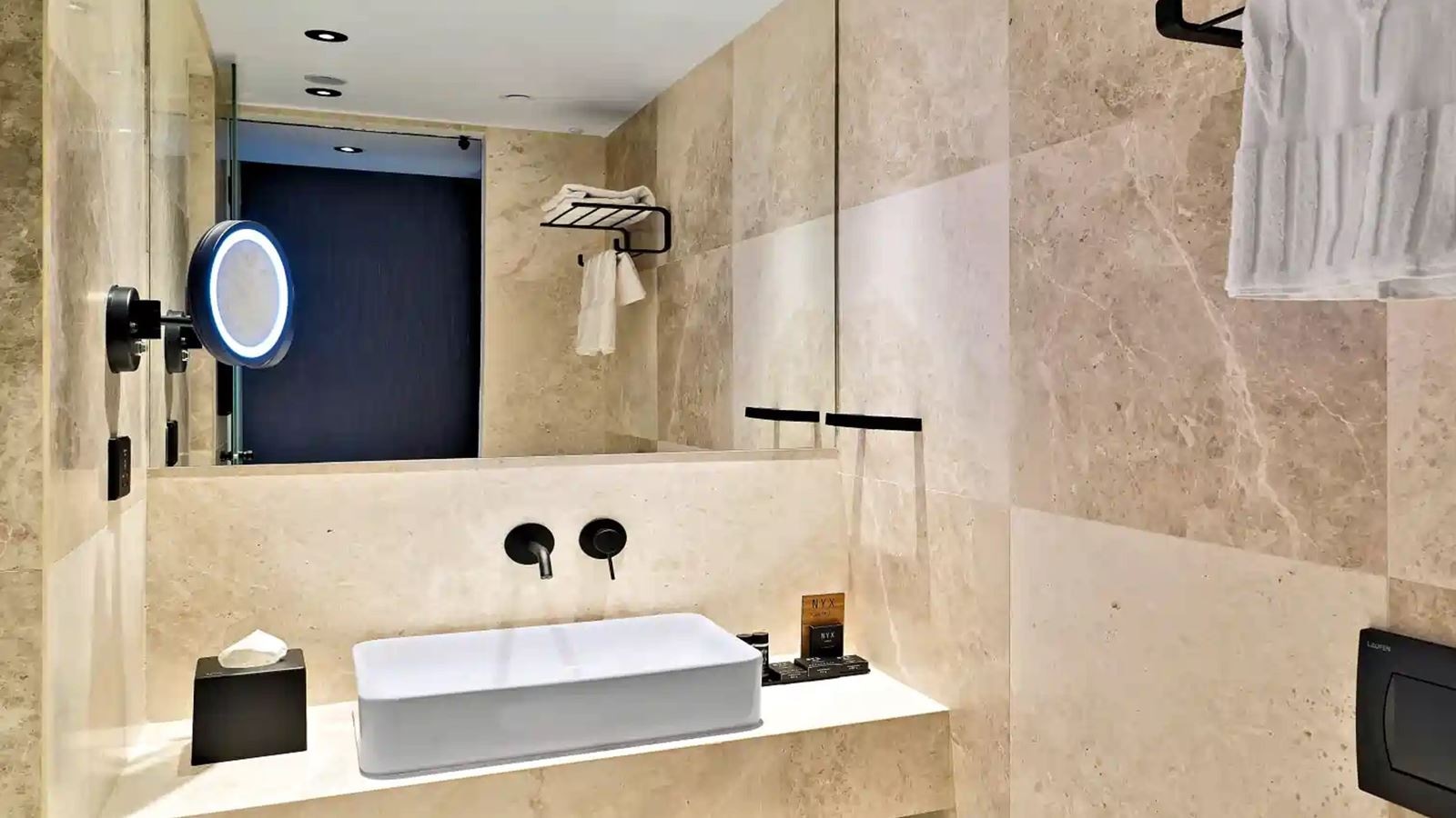 rooms-executive-room-sea-front