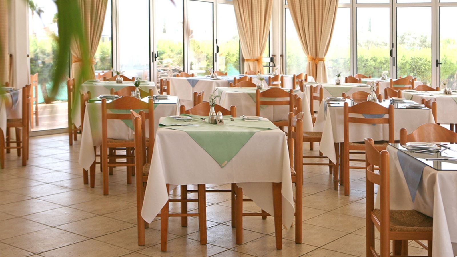 restaurants-main-restaurant