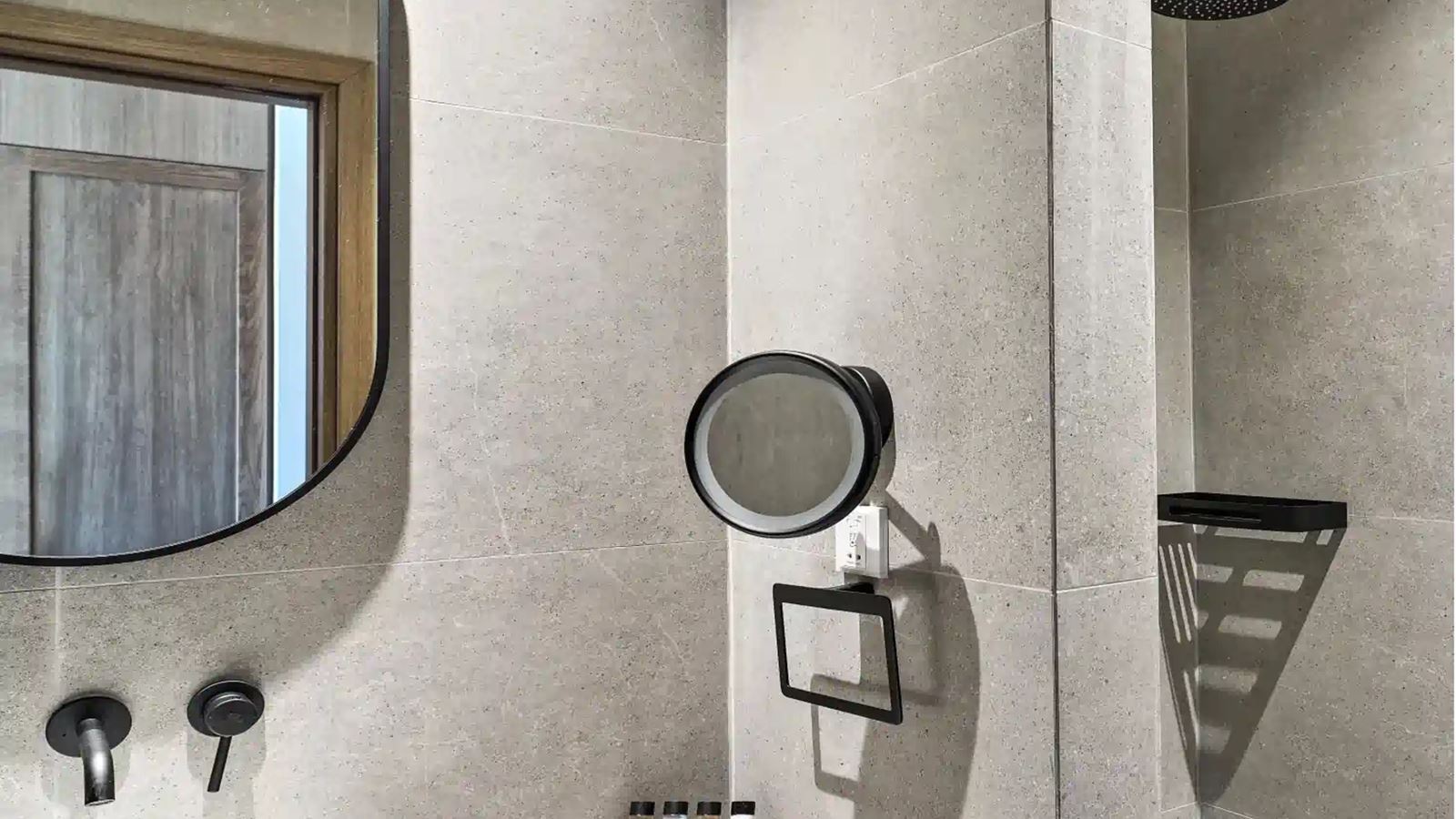 rooms-executive-room-balcony