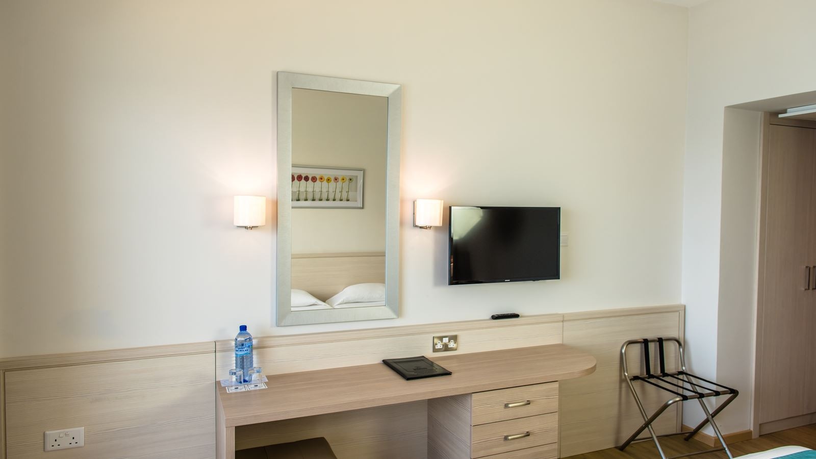 rooms-single-use-standard-room-garden-view