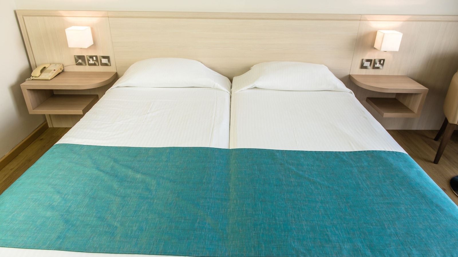 rooms-economy-room-garden-view