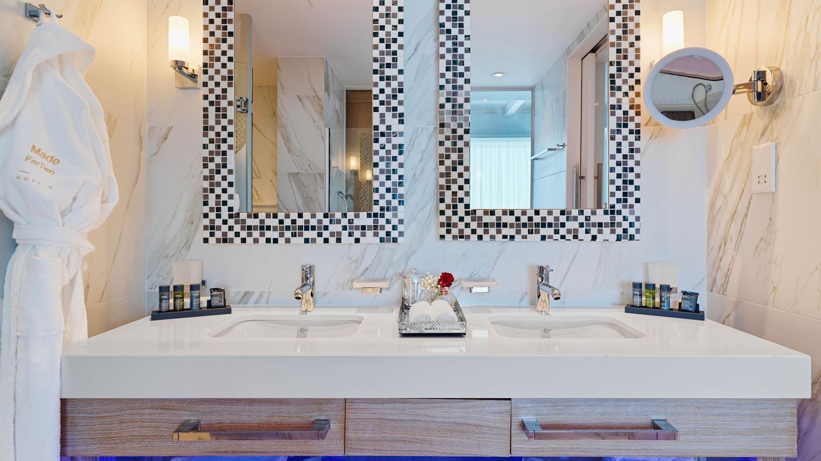 rooms-panoramic-suite