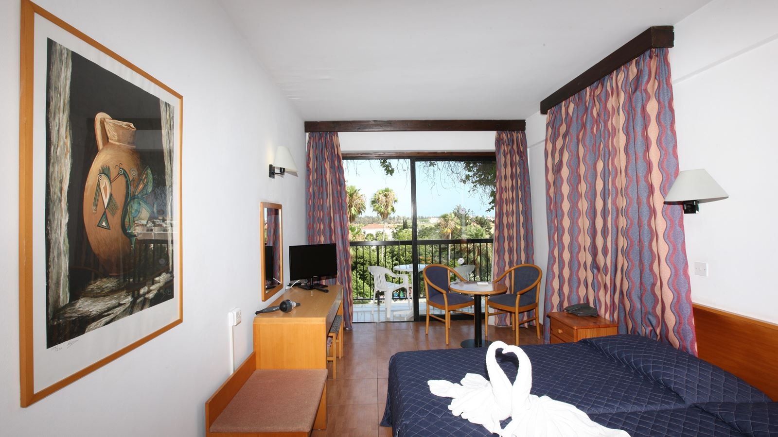 rooms-standard-room-with-balcony