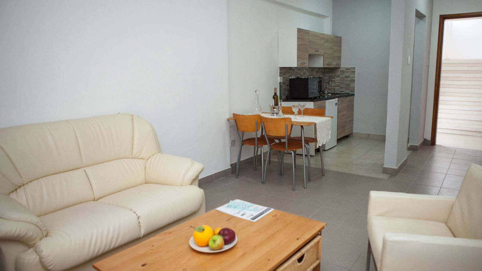 rooms-apartment-balcony