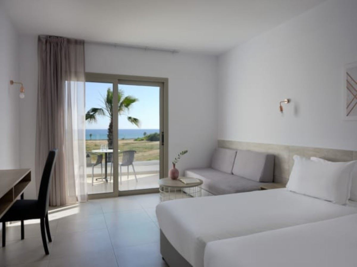 rooms-double-room-seaview-balcony