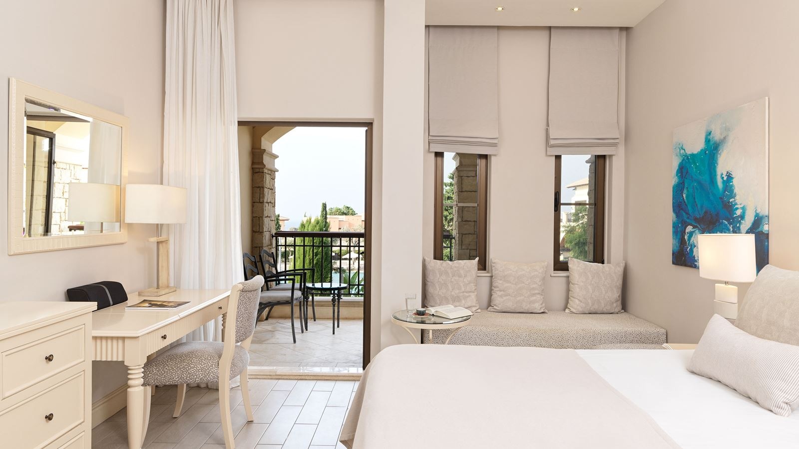 rooms-deluxe-double-room-garden-or-pool-view