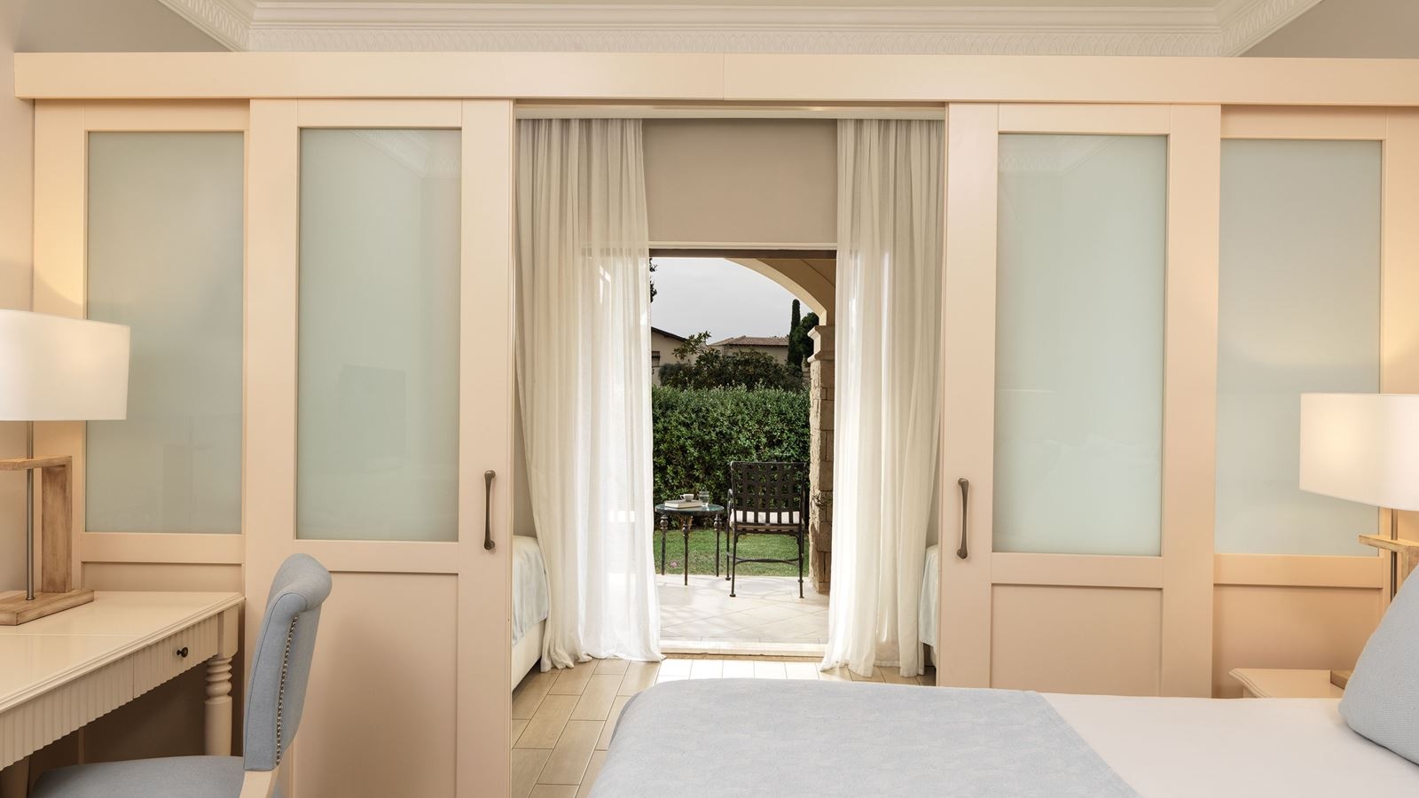 rooms-family-room-sliding-doors-pool-or-garden-view