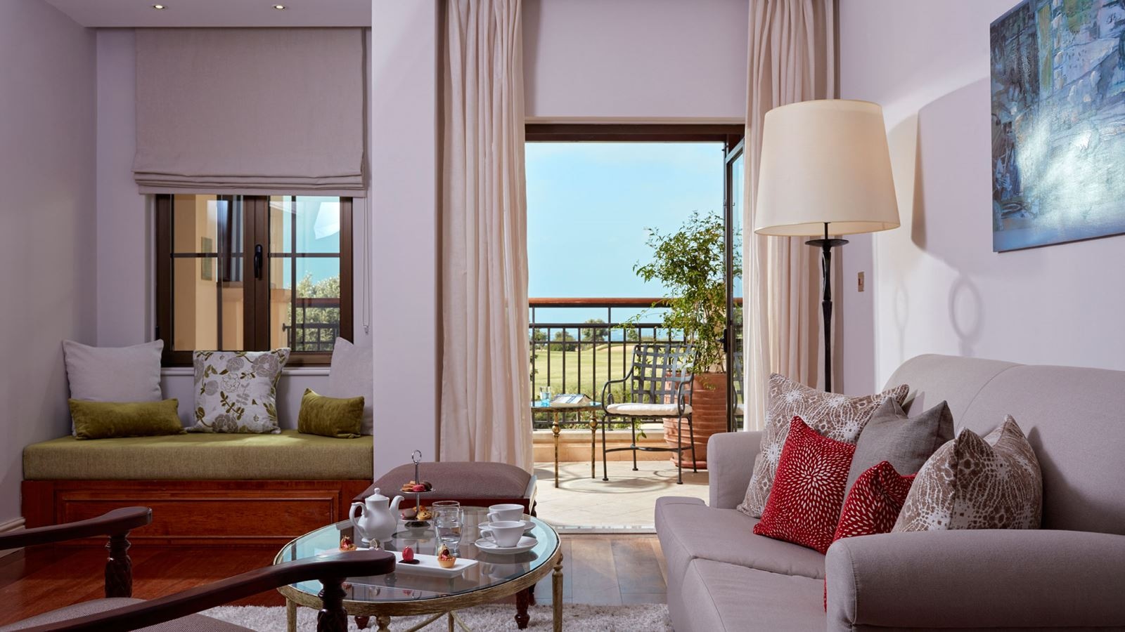 rooms-aphrodite-suite-with-jacuzzi-golf--sea-view
