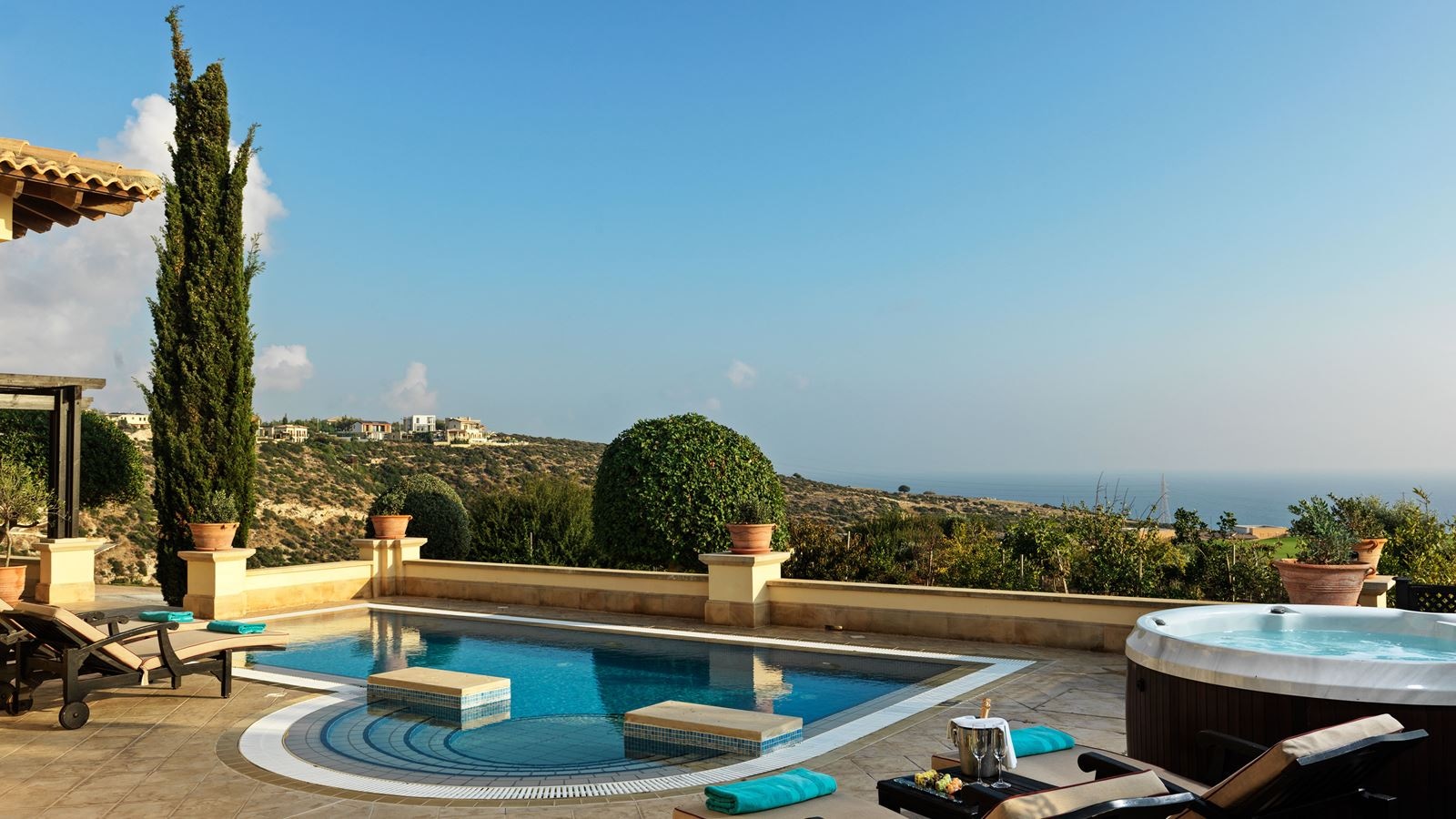 rooms-presidential-suite-private-pool-golf--sea-view