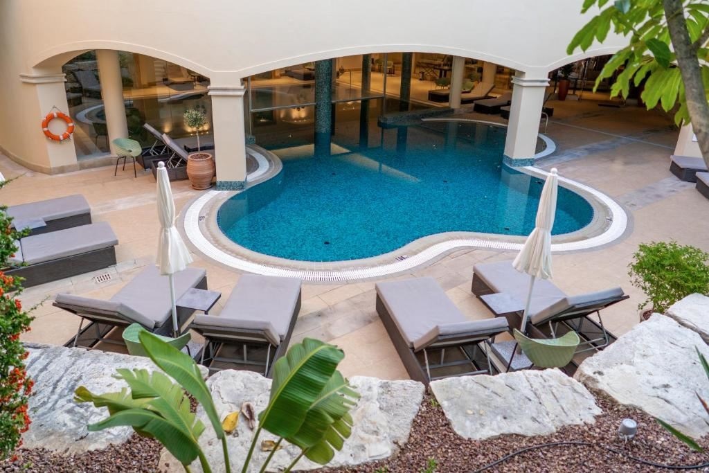 pools-pools
