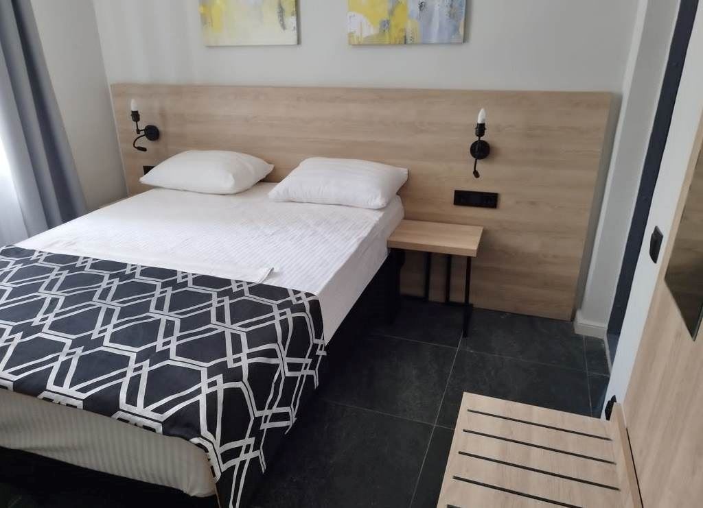 rooms-evro-balcony-2