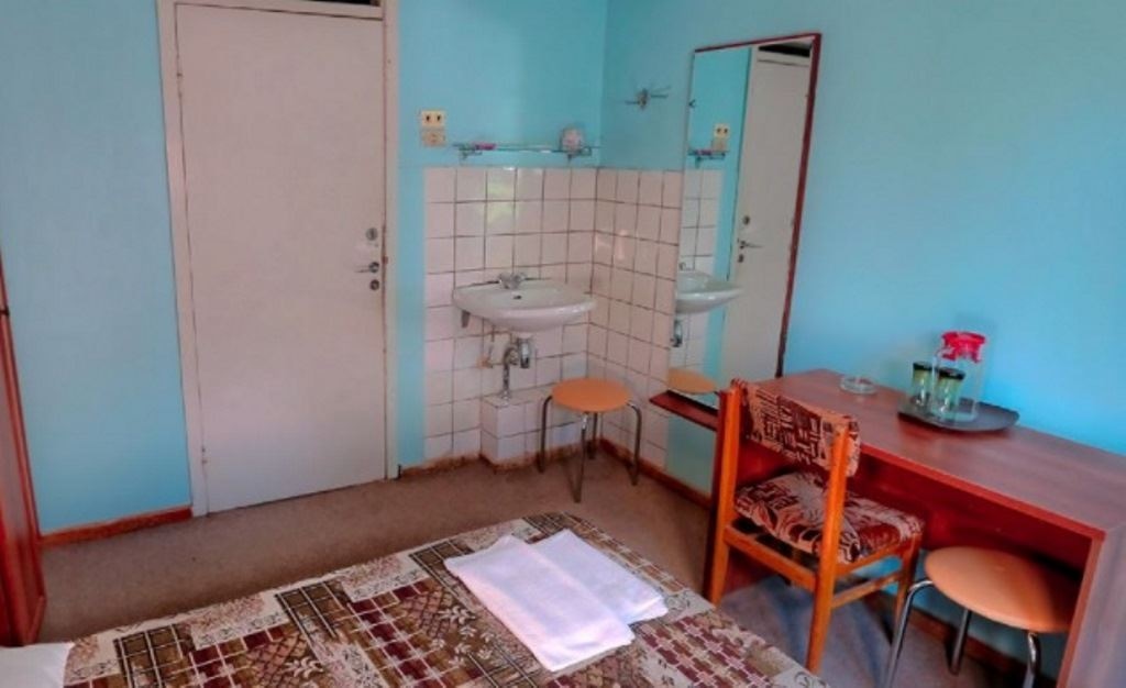 rooms-2-mestny-bez-udobstv