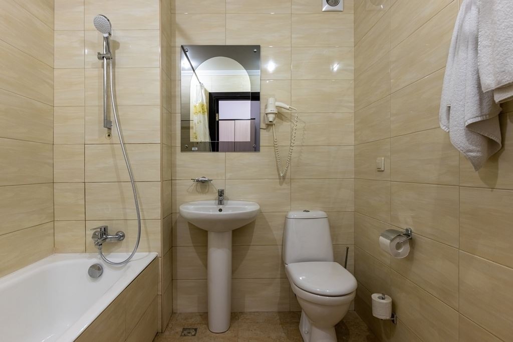 rooms-junior-suite-view-jellow