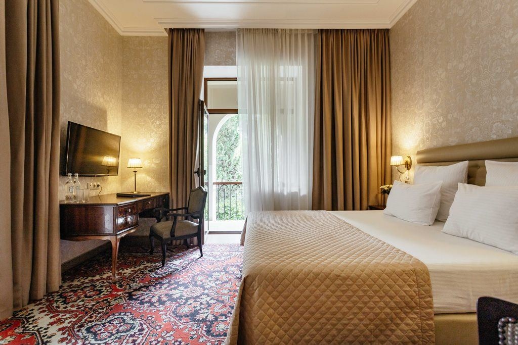 rooms-apartment-3-rooms-terrace-parkmountain