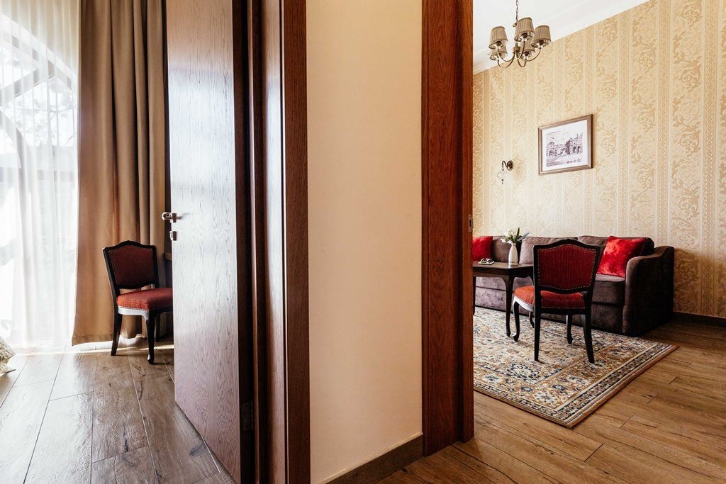 rooms-suite-2-rooms-without-balcony-sea-viewpark