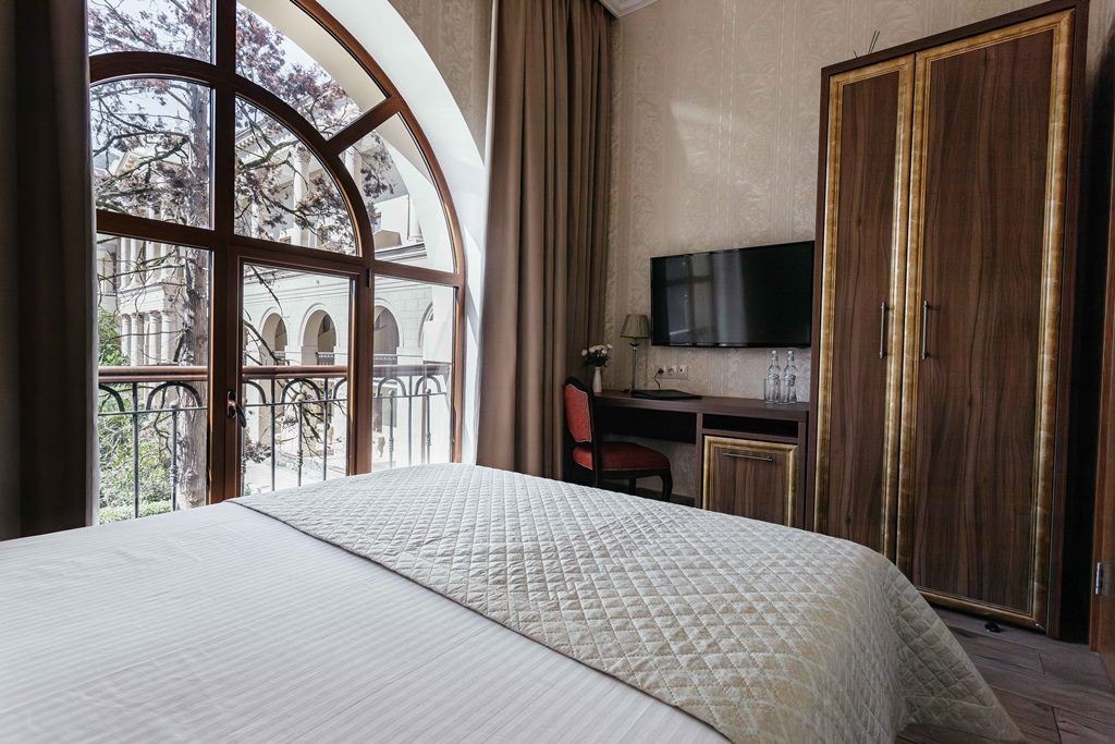 rooms-suite-2-rooms-without-balcony-sea-viewpark