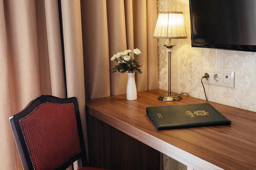 rooms-suite-2-rooms-without-balcony-sea-viewpark