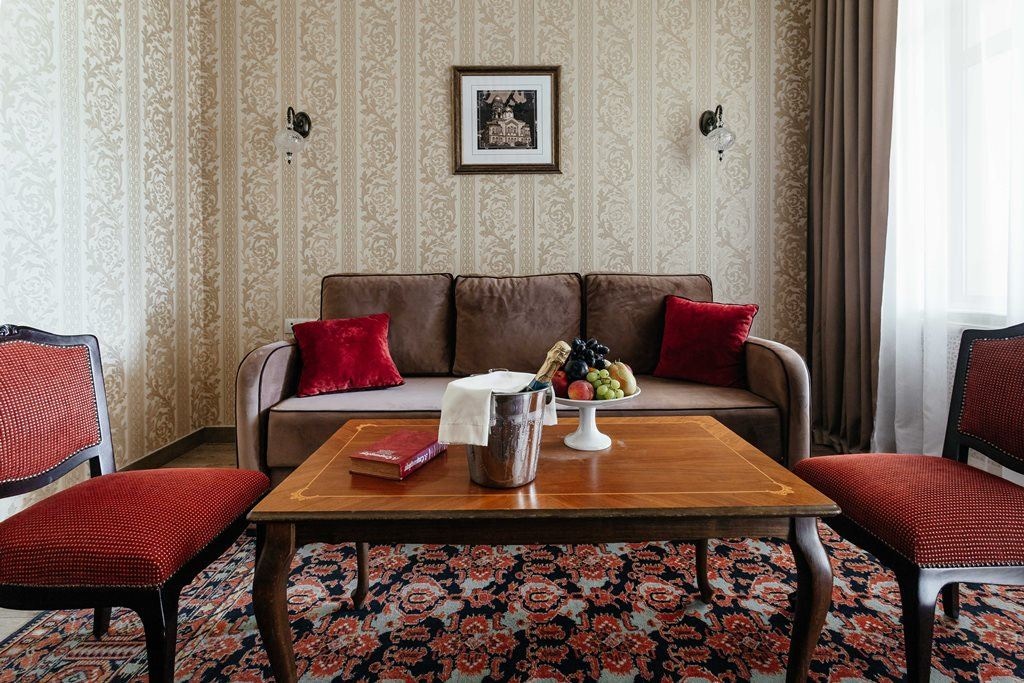 rooms-suite-2-rooms-balcony-sea-view