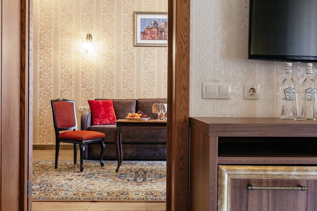 rooms-suite-2-rooms-balcony-sea-viewpark