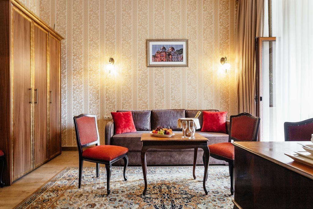 rooms-suite-2-rooms-balcony-sea-viewpark