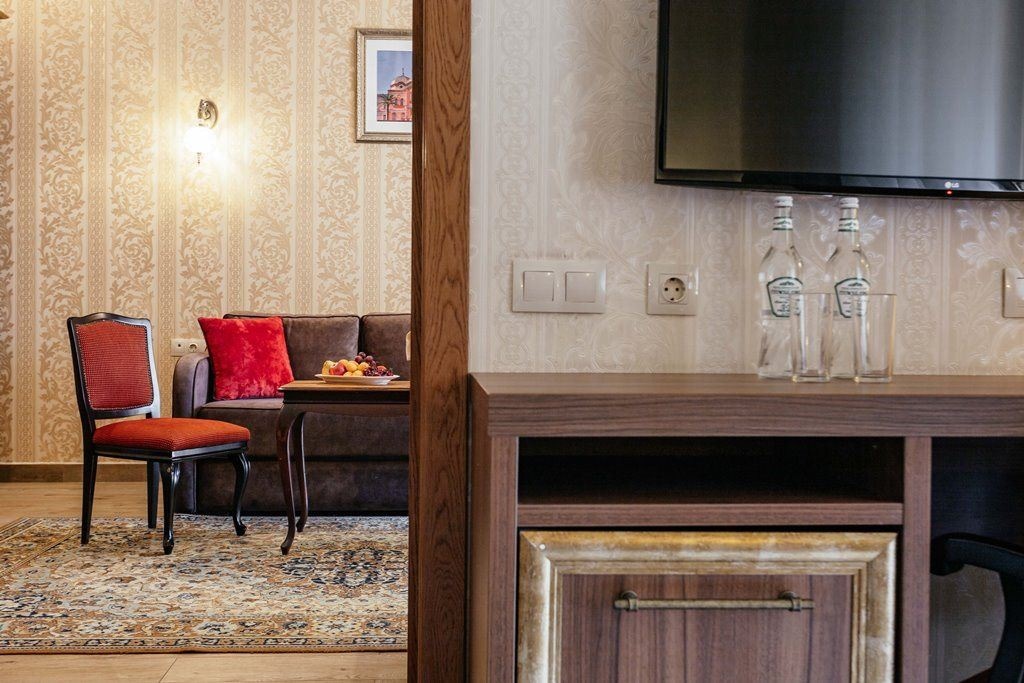 rooms-suite-2-rooms-balcony-sea-viewpark