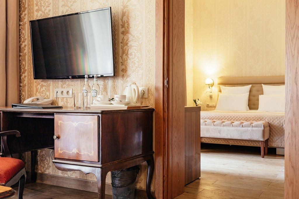 rooms-suite-2-rooms-balcony-sea-viewpark