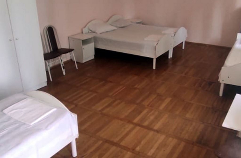 rooms-8-per-2-room