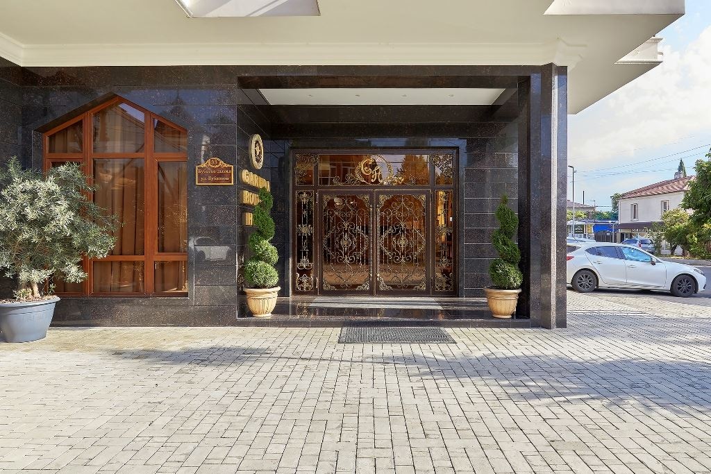 general-main-building