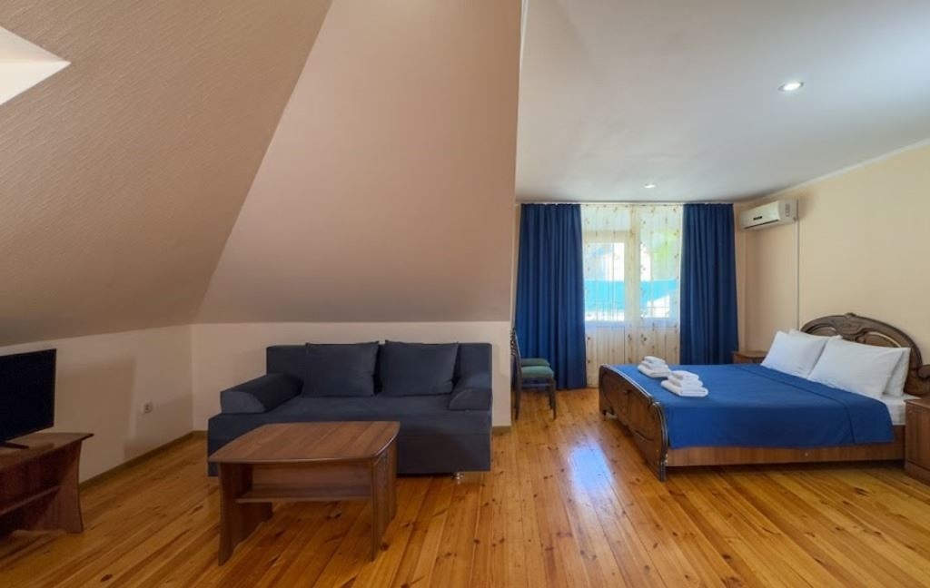 rooms-standart-balcony