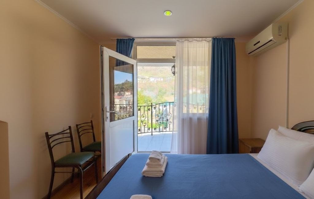 rooms-standart-balcony