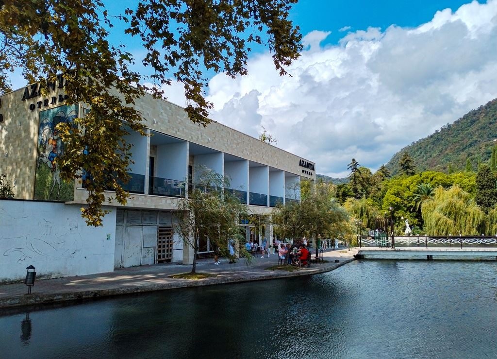 general-main-building