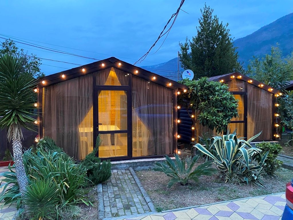 rooms-2bed-1room-suite