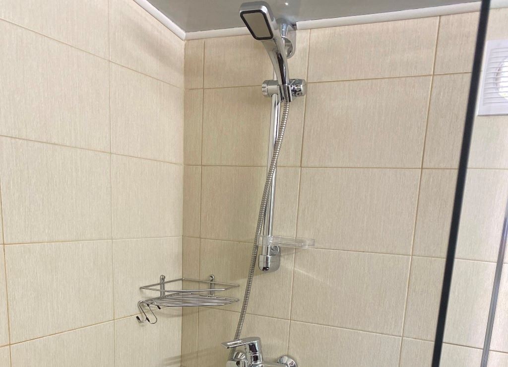 rooms-2bed-1room-suite