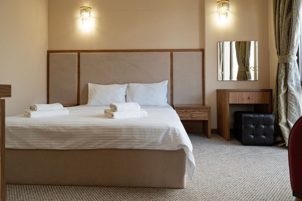 rooms-junor-with-balcony-and-sea-weiu