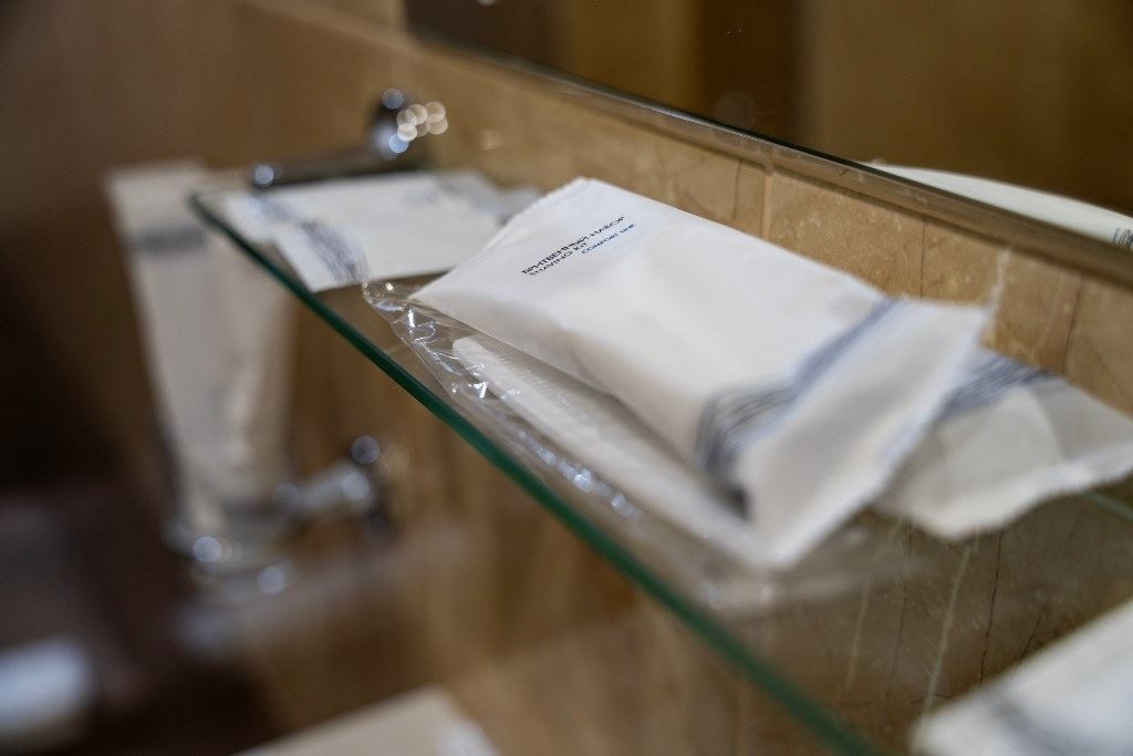 rooms-junor-with-balcony-and-sea-weiu