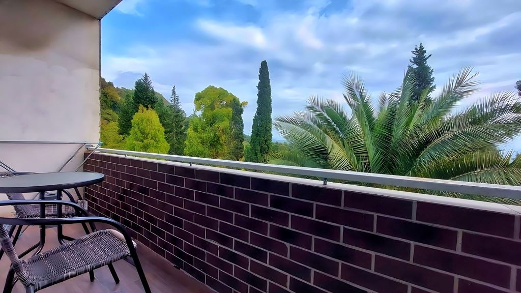 rooms-comfort-balcony-sea-view