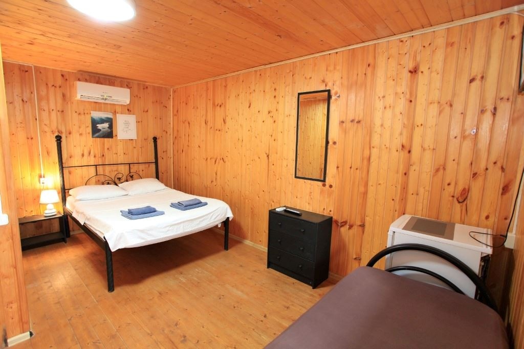 rooms-room-with-terrace