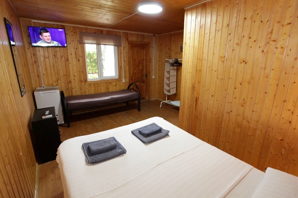 rooms-room-with-terrace