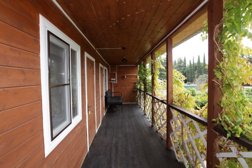 rooms-room-with-balcony