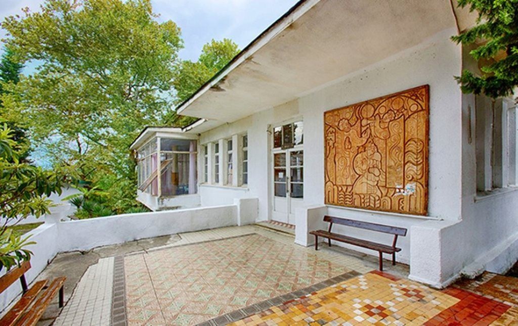 general-main-building