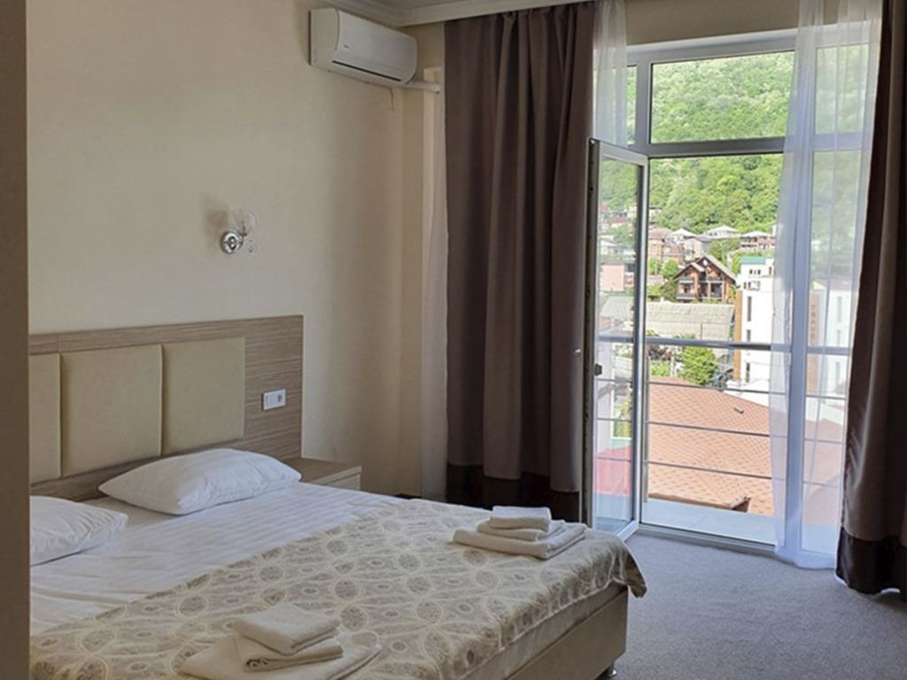 rooms-delux-with-balcony-mountin-weiu