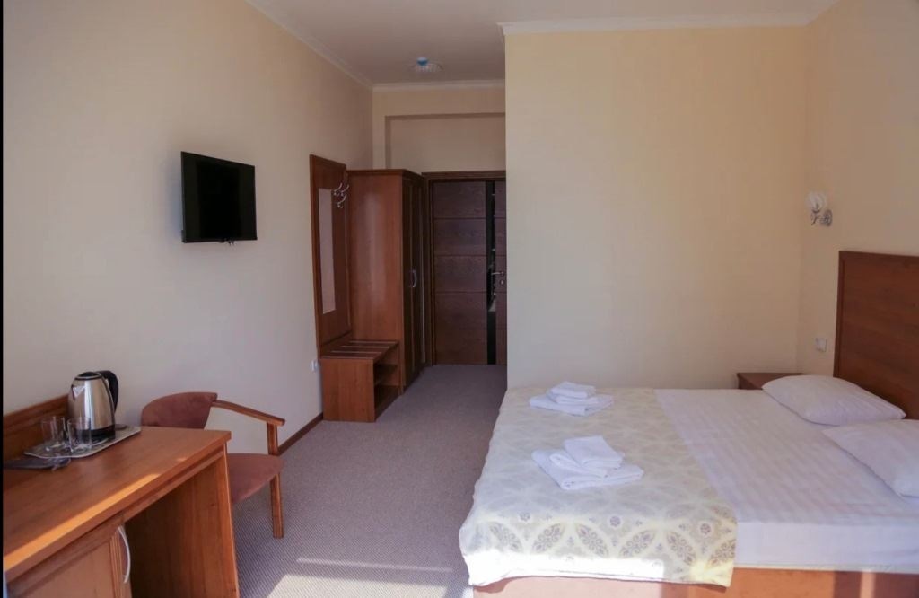 rooms-delux-with-balcony-mountin-weiu