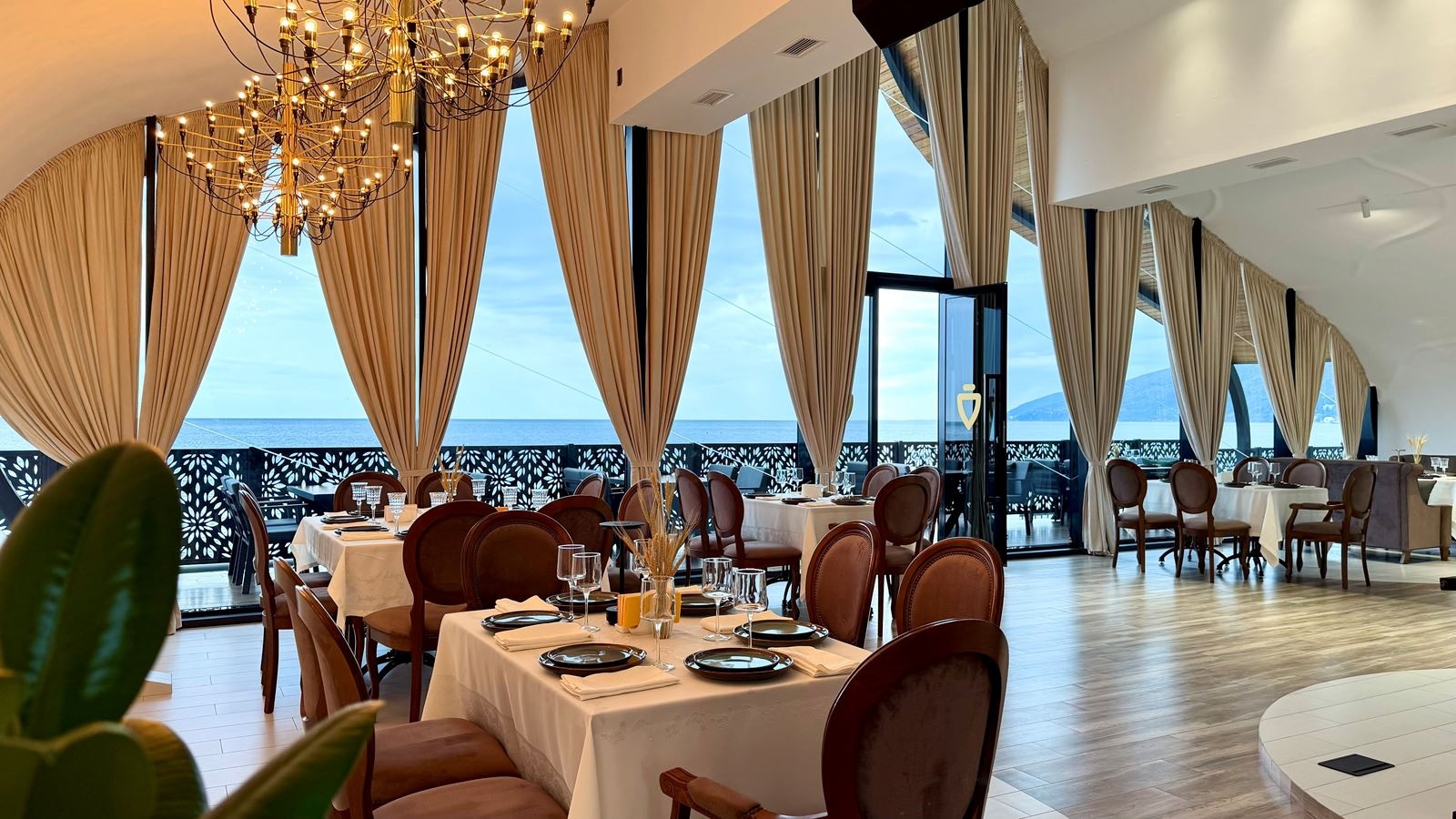 restaurants-restoran