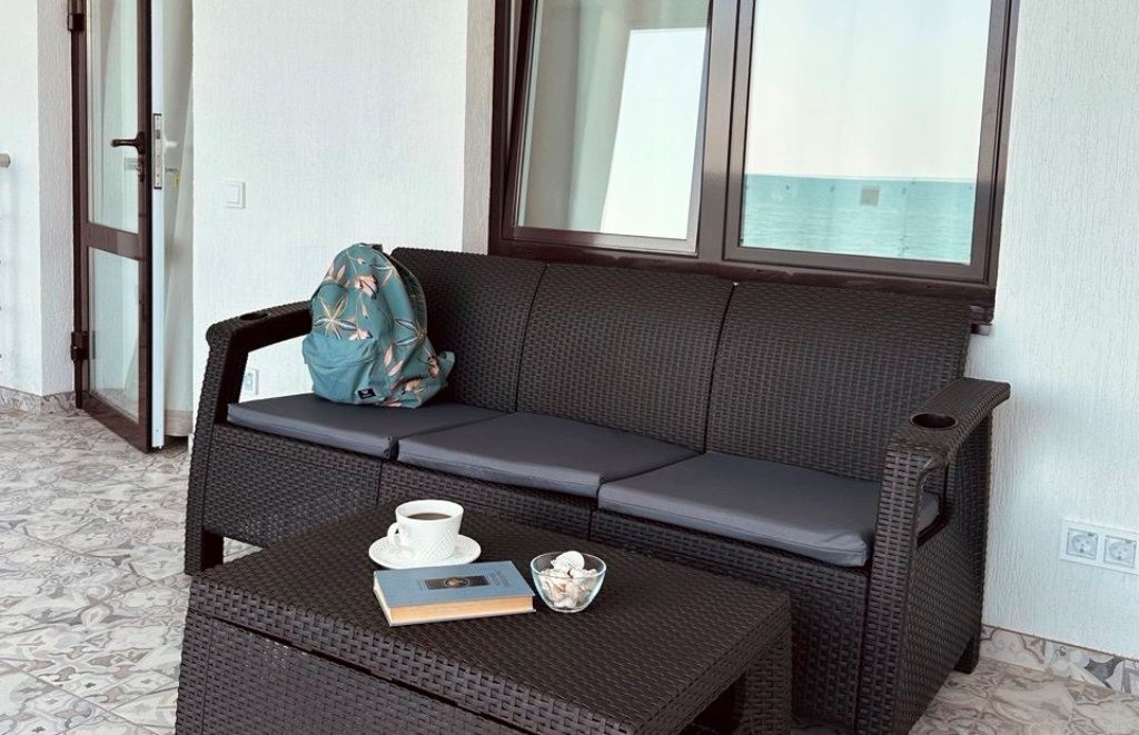 rooms-delux-terrasa-sea