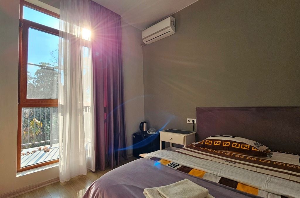 rooms-standart-with-balcony-extra-bed