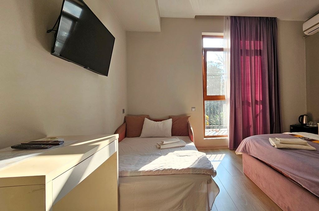 rooms-standart-with-balcony-extra-bed