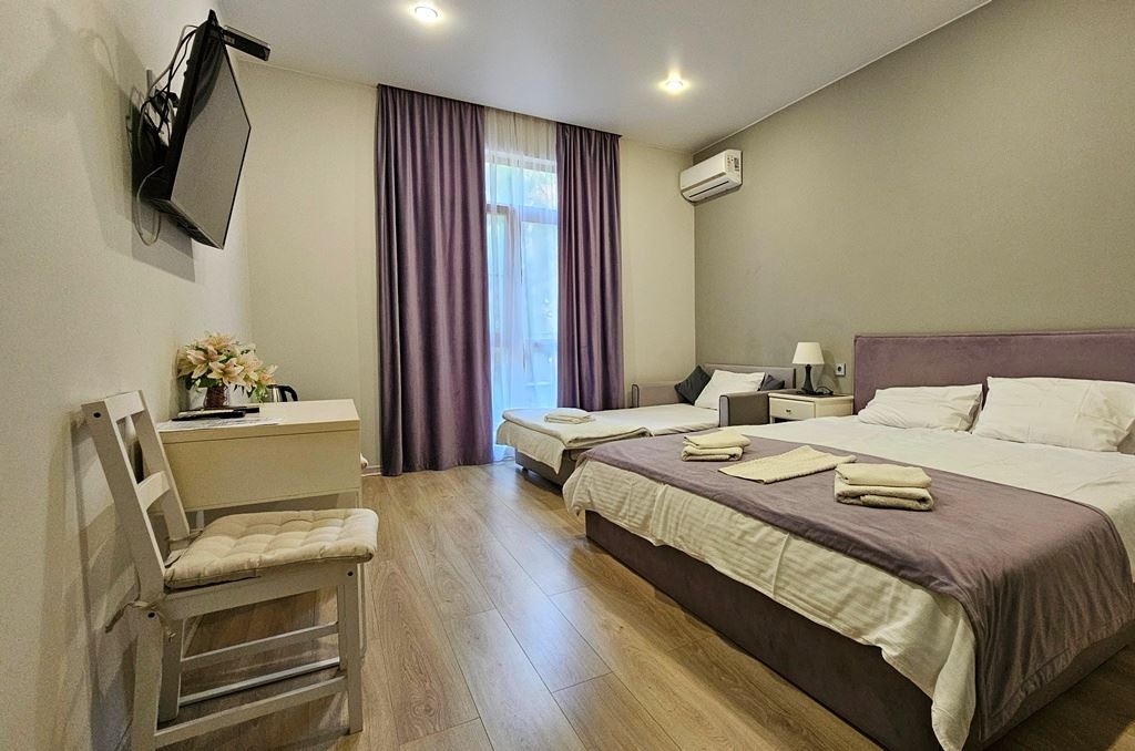 rooms-standart-with-balcony-extra-bed