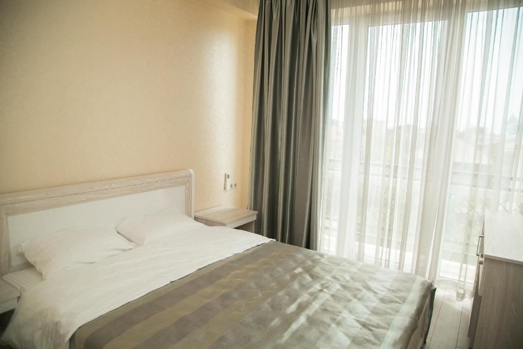 rooms-standart-dbl-with-balcony